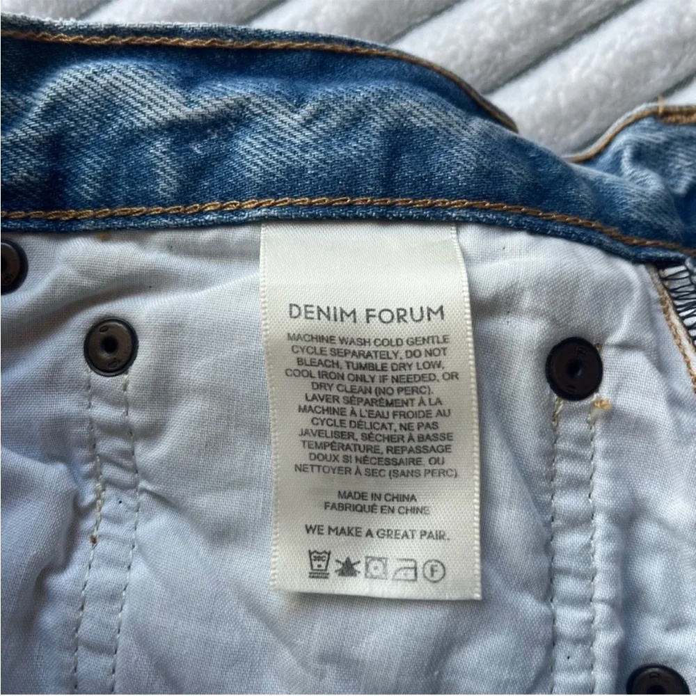 Aritzia Denim Forum Loose Boyfriend Jeans - Picture 9 of 13